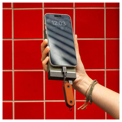 Native-Union-Pocket-USB-3-1-Typ-C-auf-USB-3-1-Typ-C-Ladekabel-0-17-m-Orange-03.jpg Native-Union-Pocket-USB-3-1-Typ-C-auf-USB-3-1-Typ-C-Ladekabel-0-17-m-Orange-03.jpg