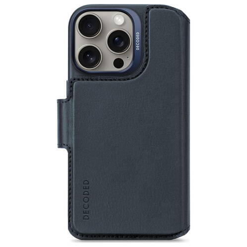 Decoded-Leder-Wallet-2-in-1-mit-MagSafe-iPhone-16-Pro-Navy-05.jpg