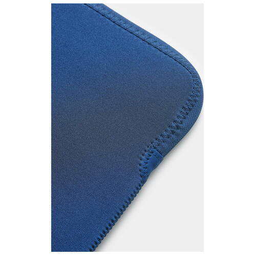 Trunk-Neopren-Sleeve-MB-Air-15-M4-2025-Navy-07.jpg Trunk-Neopren-Sleeve-MB-Air-15-M4-2025-Navy-07.jpg
