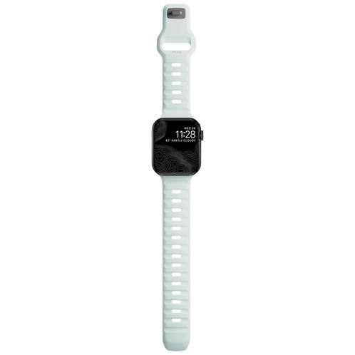 Nomad-Sportarmband-Glow-fuer-Apple-Watch-38-40-41-42-mm-Blau-05.jpg