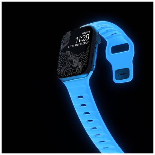 Nomad-Sportarmband-Glow-fuer-Apple-Watch-38-40-41-42-mm-Blau-07.jpg