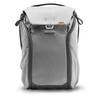 Peak-Design-Everyday-Backpack-20L-v2-Hellgrau-01.jpg