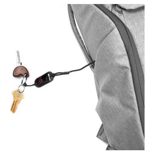 Peak-Design-Everyday-Backpack-20L-v2-Hellgrau-04.jpg
