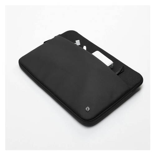 Incase-A-R-C-Sleeve-MB-Pro-14-M5-2025-Schwarz-04.jpg Incase-A-R-C-Sleeve-MB-Pro-14-M5-2025-Schwarz-04.jpg