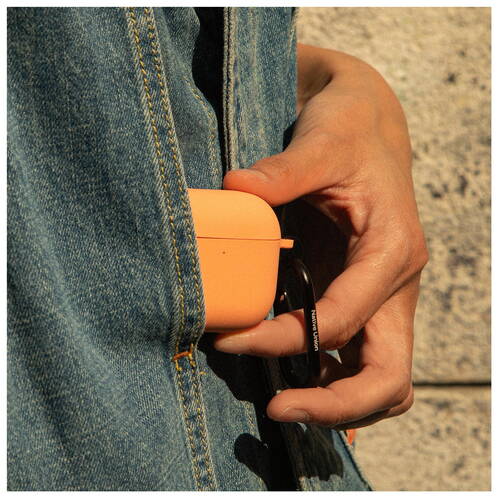 Native-Union-Active-Case-AirPods-4-Generation-Apricot-02.jpg