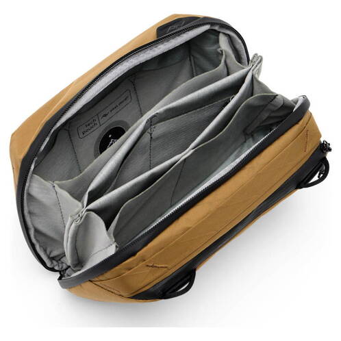 Peak-Design-Tech-Pouch-Coyote-03.jpg Peak-Design-Tech-Pouch-Coyote-03.jpg