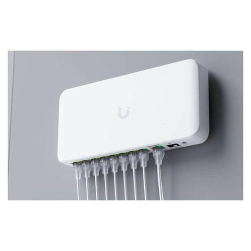 Ubiquiti-Networks-UniFi-PoE-USW-Flex-2-5G-9-Port-Switch-luefterlos-9-Port-Weiss-04.jpg