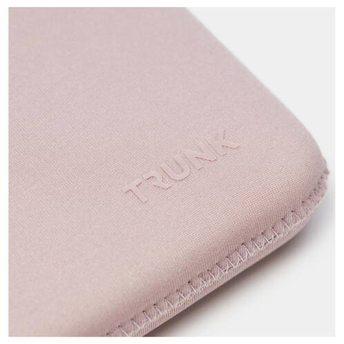 Trunk-Neopren-Sleeve-MB-Pro-14-M5-Pro-2026-Antique-Roses-altrosa-02.jpg Trunk-Neopren-Sleeve-MB-Pro-14-M5-Pro-2026-Antique-Roses-altrosa-02.jpg