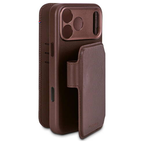 Decoded-Leder-Wallet-2-in-1-mit-MagSafe-iPhone-17-Pro-Braun-03.jpg