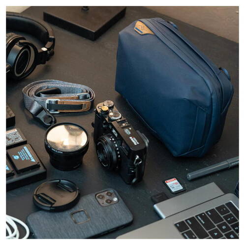 Peak-Design-Tech-Pouch-Mitternachtsblau-05.jpg