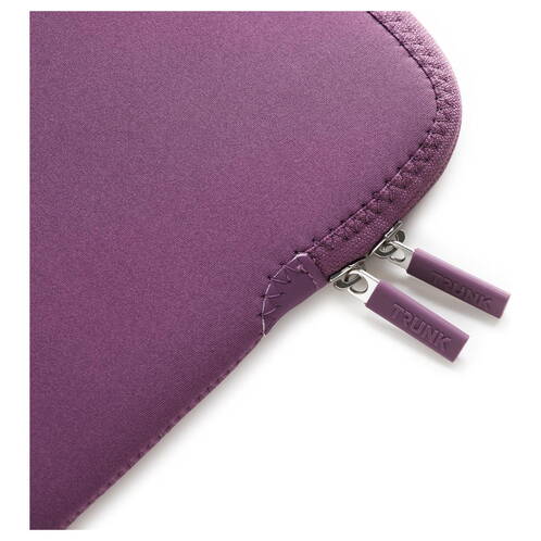 Trunk-Neopren-Sleeve-MB-Air-13-M5-2026-Pflaume-06.jpg Trunk-Neopren-Sleeve-MB-Air-13-M5-2026-Pflaume-06.jpg