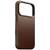 Nomad-Traditional-Leder-Backcover-mit-MagSafe-iPhone-17-Pro-Braun-02.jpg