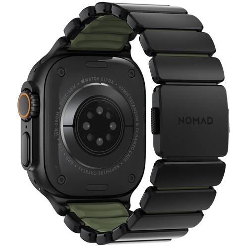 Nomad-Stratos-Titanium-Armband-fuer-Apple-Watch-44-45-46-49-mm-Titan-Schwarz-03.jpg