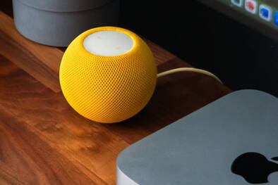 HomePod mini in Gelb