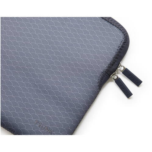 Trunk-Neopren-Sleeve-MB-Air-13-M5-2026-Altrosa-05.jpg Trunk-Neopren-Sleeve-MB-Air-13-M5-2026-Altrosa-05.jpg