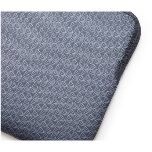 Trunk-Neopren-Sleeve-MB-Air-15-M5-2026-Altrosa-06.jpg Trunk-Neopren-Sleeve-MB-Air-15-M5-2026-Altrosa-06.jpg