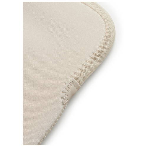 Trunk-Neopren-Sleeve-MB-Pro-14-M5-Pro-2026-Mondlicht-05.jpg