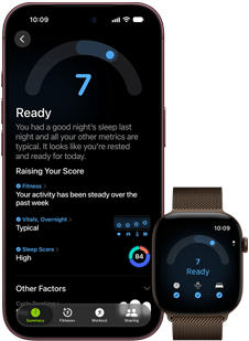 iPhone 18 Pro, Schwarz, Vorderseite, zeigt die Ergebnisse des Tagesformwerts (Wert 7), gekoppelt mit einer Apple Watch, Vorderansicht, Braun, zeigt denselben Tagesformwert von 7