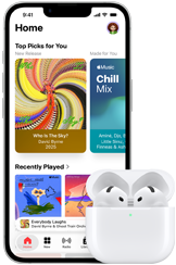 iPhone 17e, face avant, écran d’accueil de l’app Apple Music, à côté d’AirPods Pro 3 dans un Boîtier de charge MagSafe ouvert